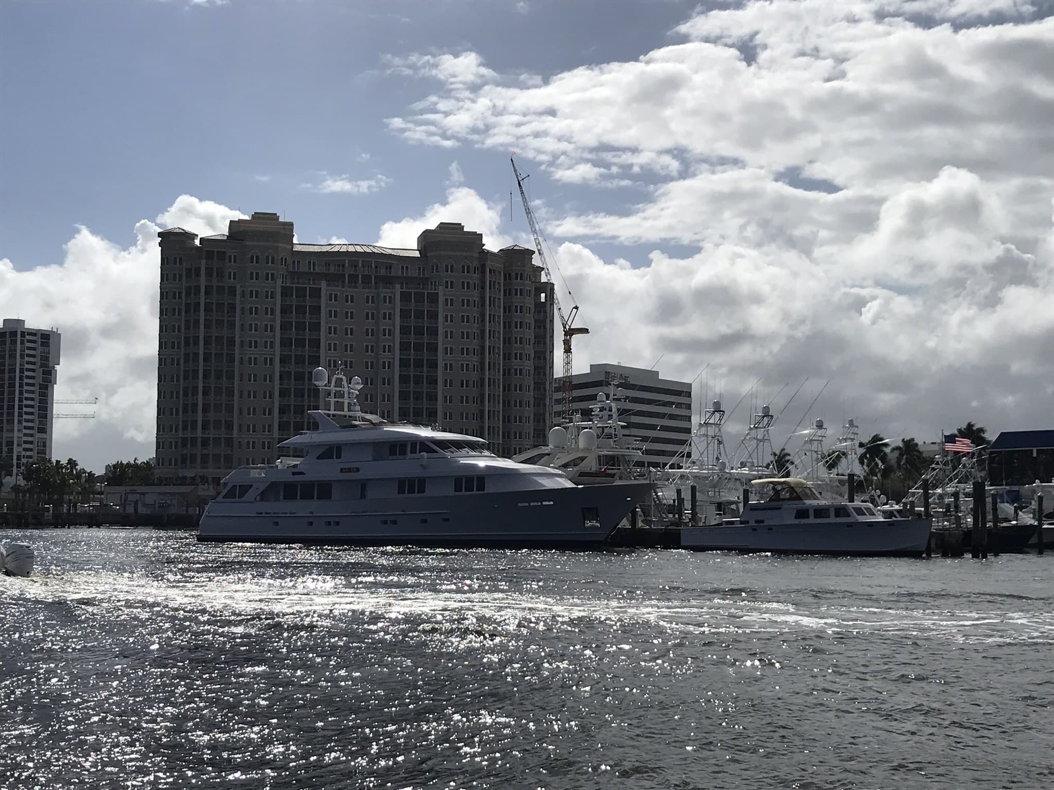 One Watermark Place — photo 3