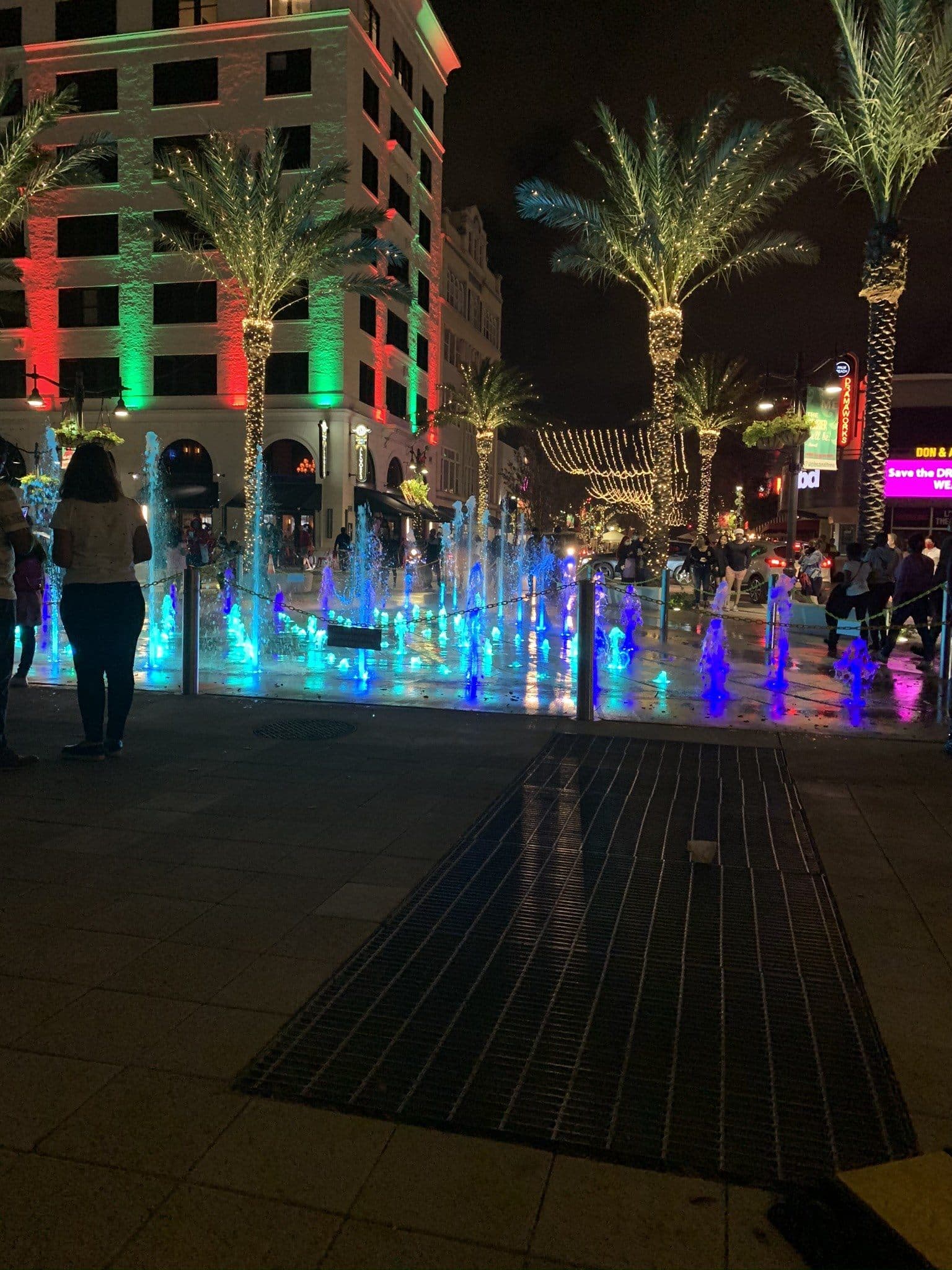 Clematis Street: WPB's Entertainment Hub