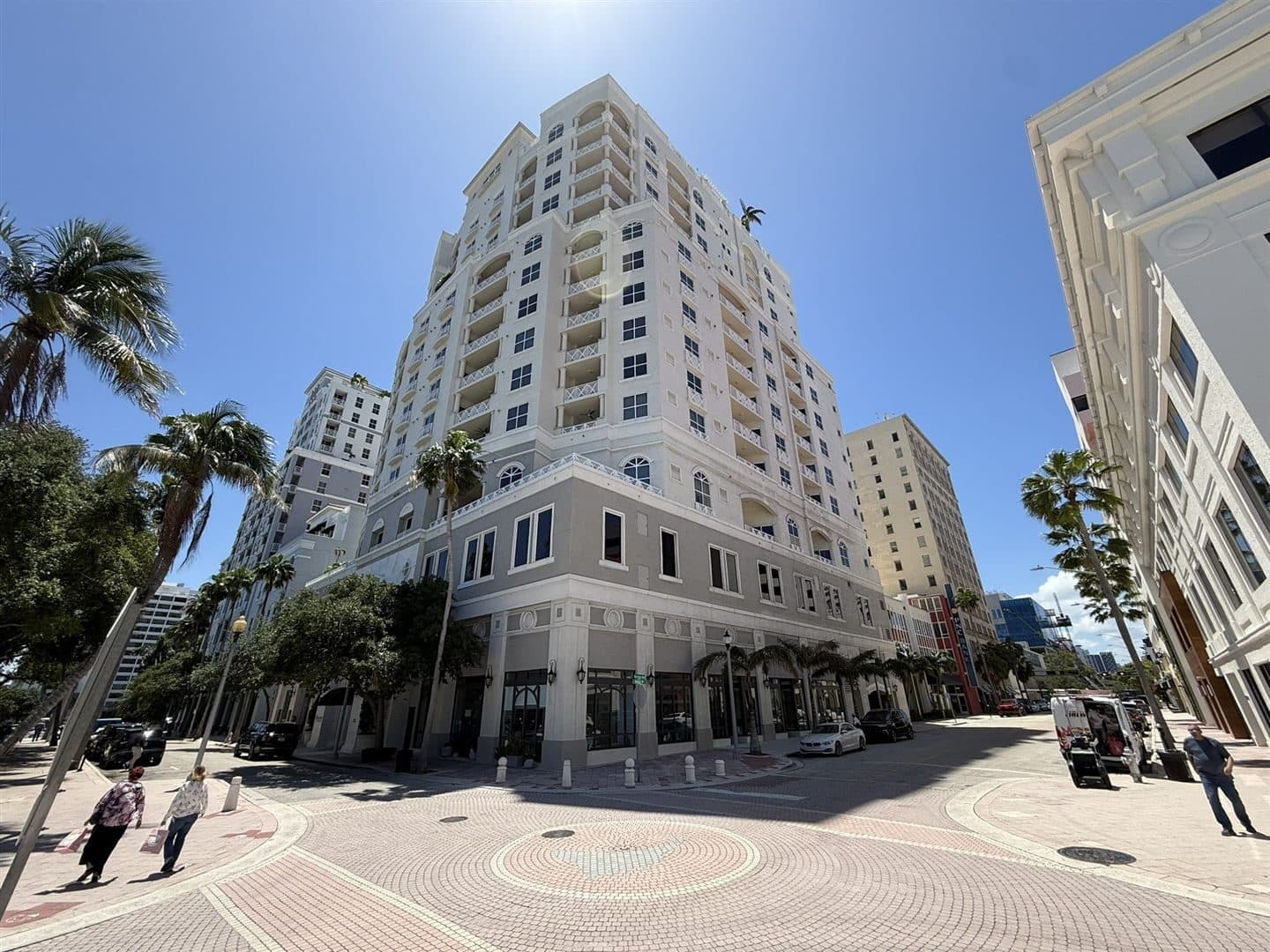 Esplanade Grande condos in West Palm Beach, FL